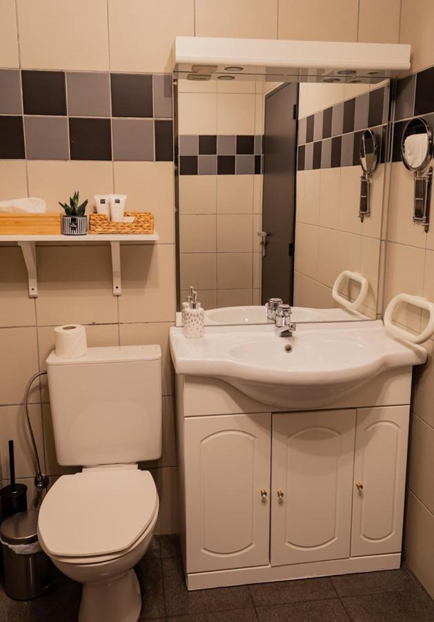 Guesthouse De Wissen Dilsen-Stokkem Dış mekan fotoğraf